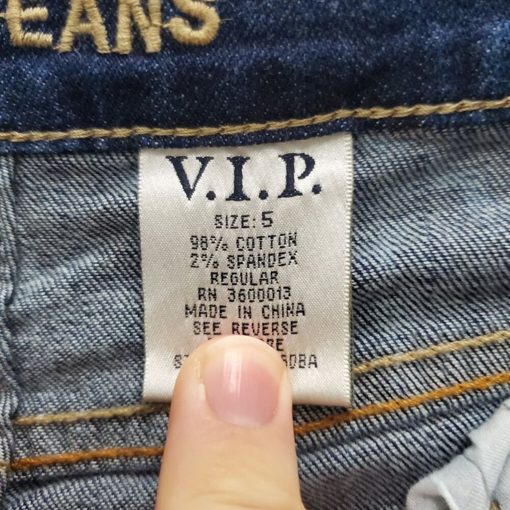 VIP Jeans Junior's Dark Distressed Acid Wash Stretch Denim Bermuda Shorts Size 5 - Picture 6 of 8